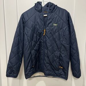 L.L. Bean teen unisex mountain bound Navy reversible Quilted Jacket size L